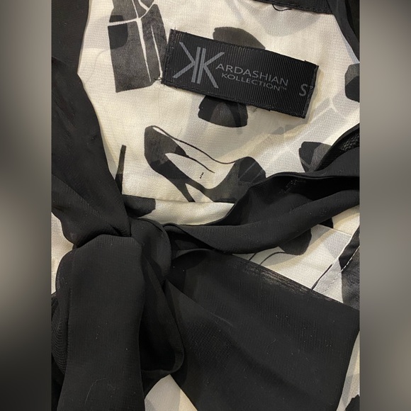 Kardashian blouse - Picture 3 of 3